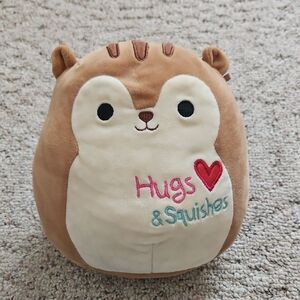 Squishmallows Squirrel Plush Stuffed Animal Hugs & Squishes Heart Soft Toy